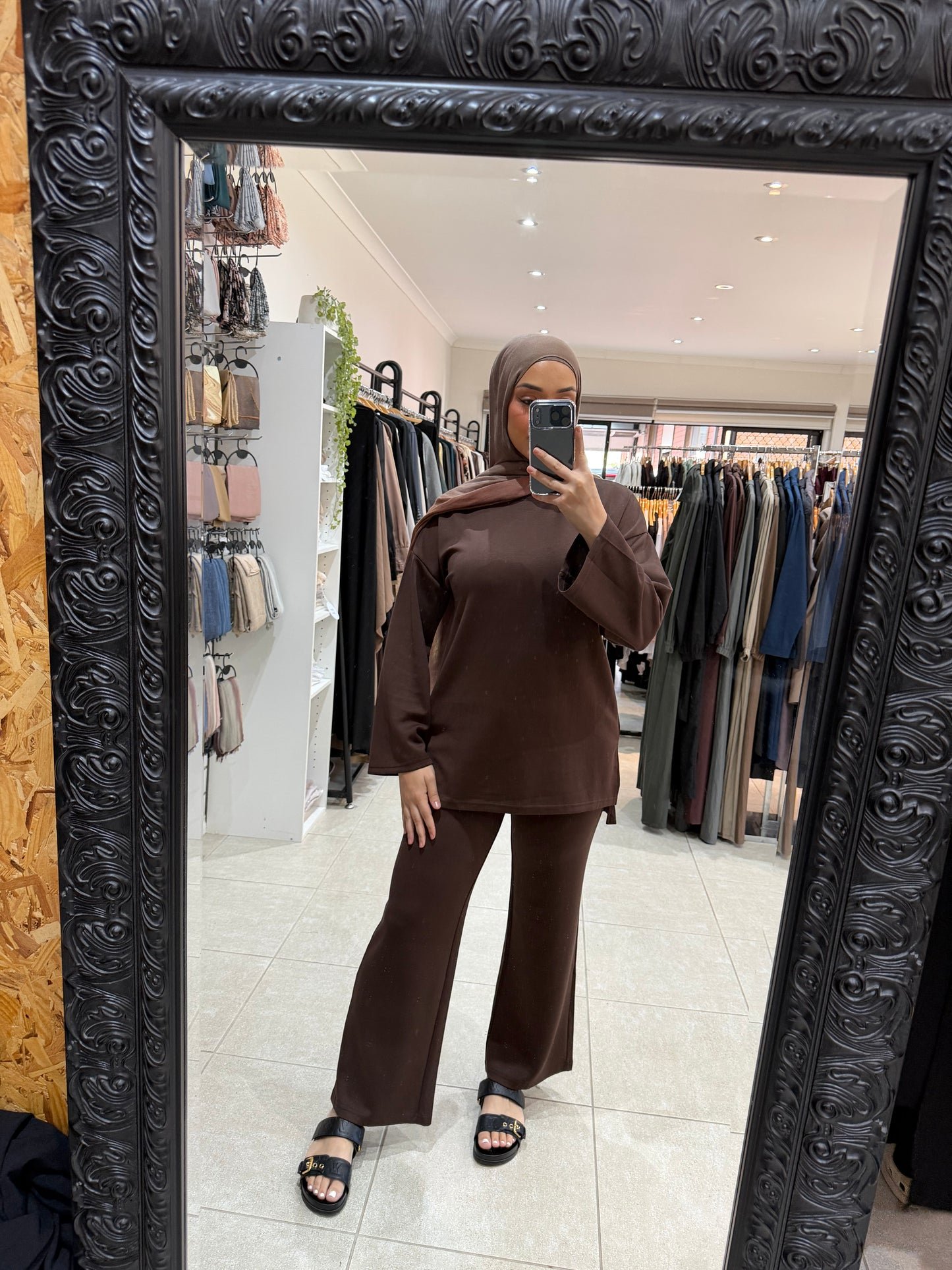 Relaxed Set - Chocolate Brown